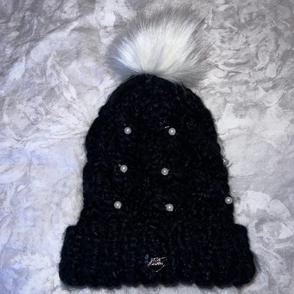 Betsey Johnson Beanie - Picture 4 of 4